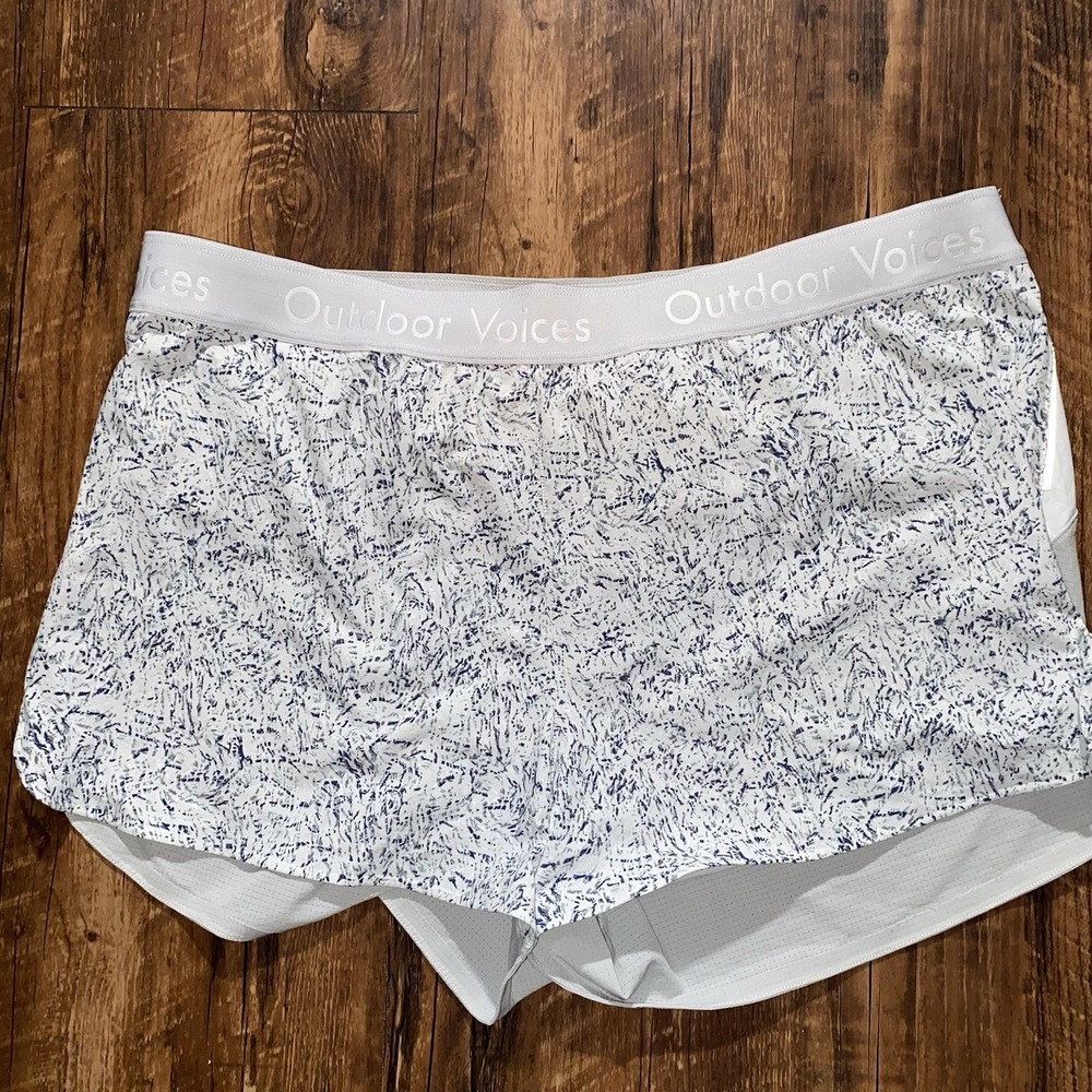 Outdoor Voices Grey Print XL Women Athletic Shorts‎